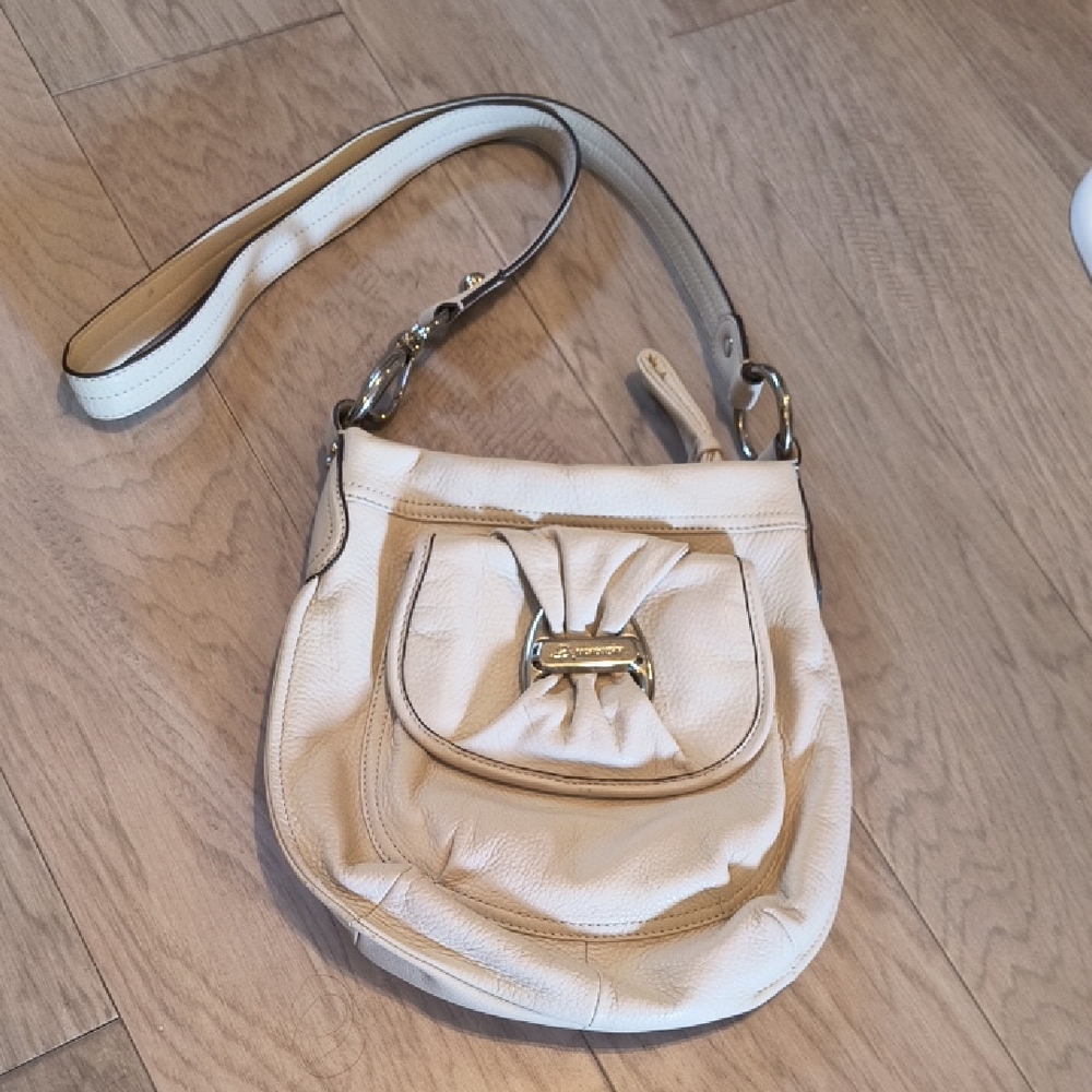 B. Makowsky Ivory Purse